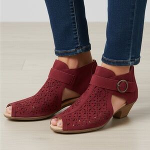 Earth Women's Burgundy Ankle Bootie/Sandal | 9.5